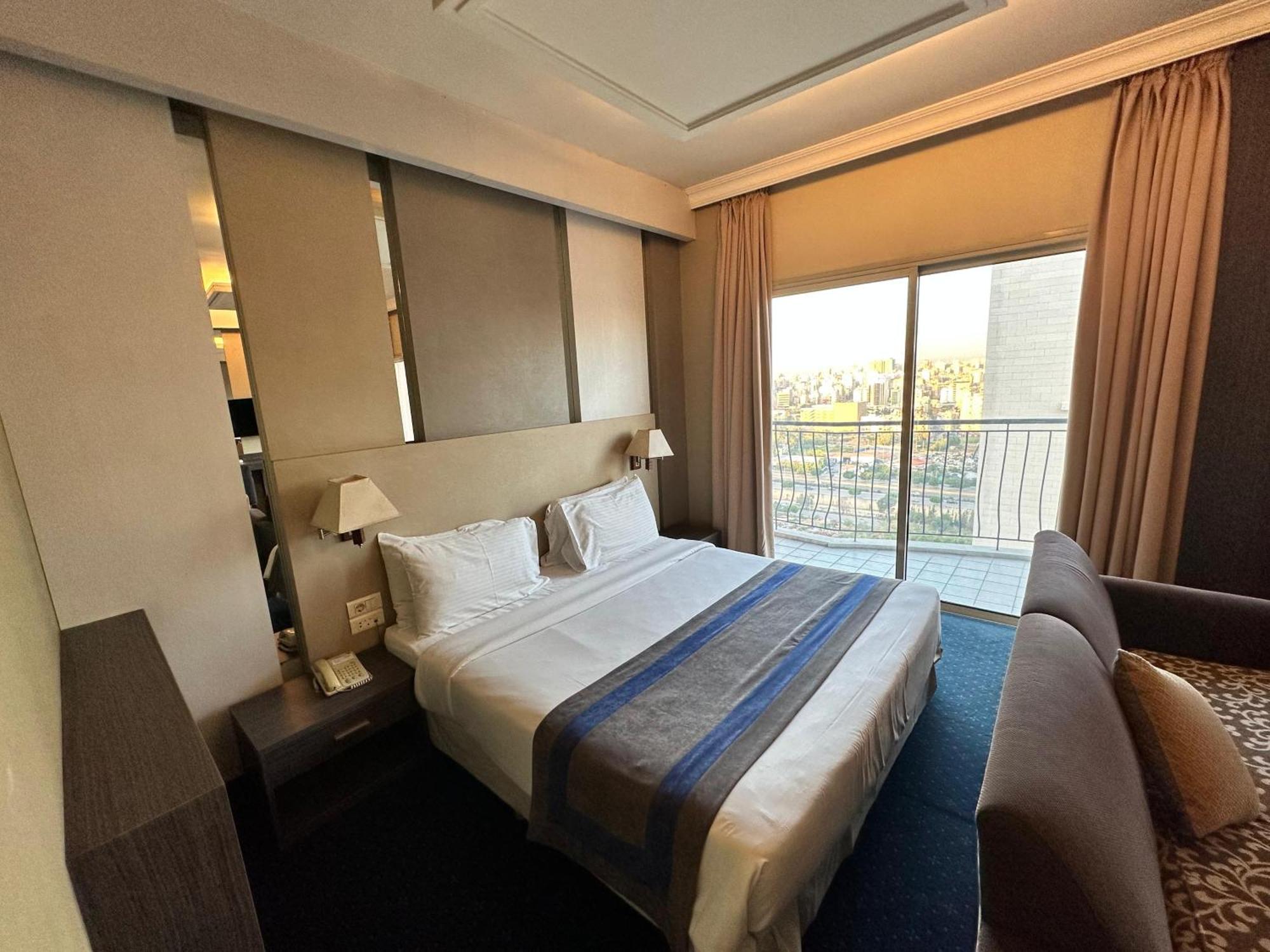 Padova Hotel Beirut Bagian luar foto
