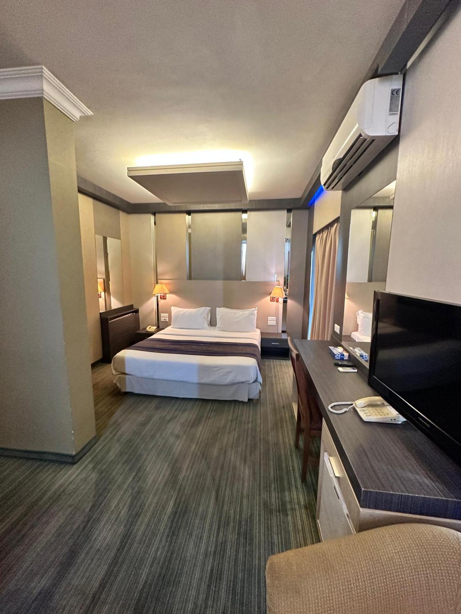 Padova Hotel Beirut Bagian luar foto