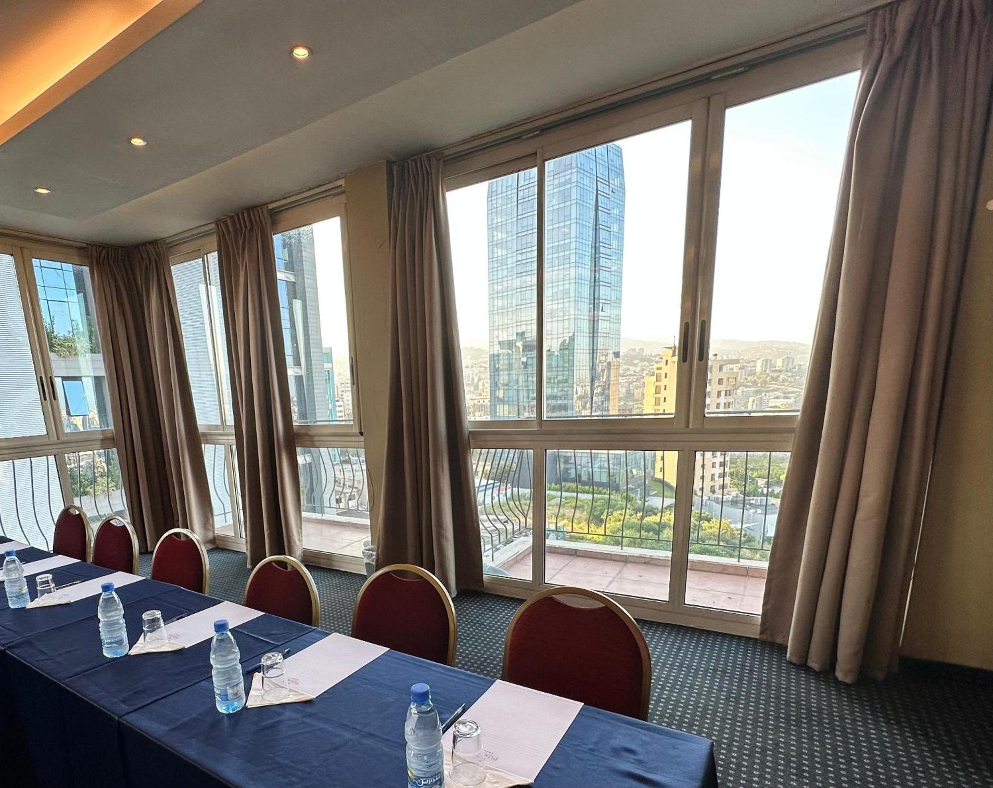 Padova Hotel Beirut Bagian luar foto