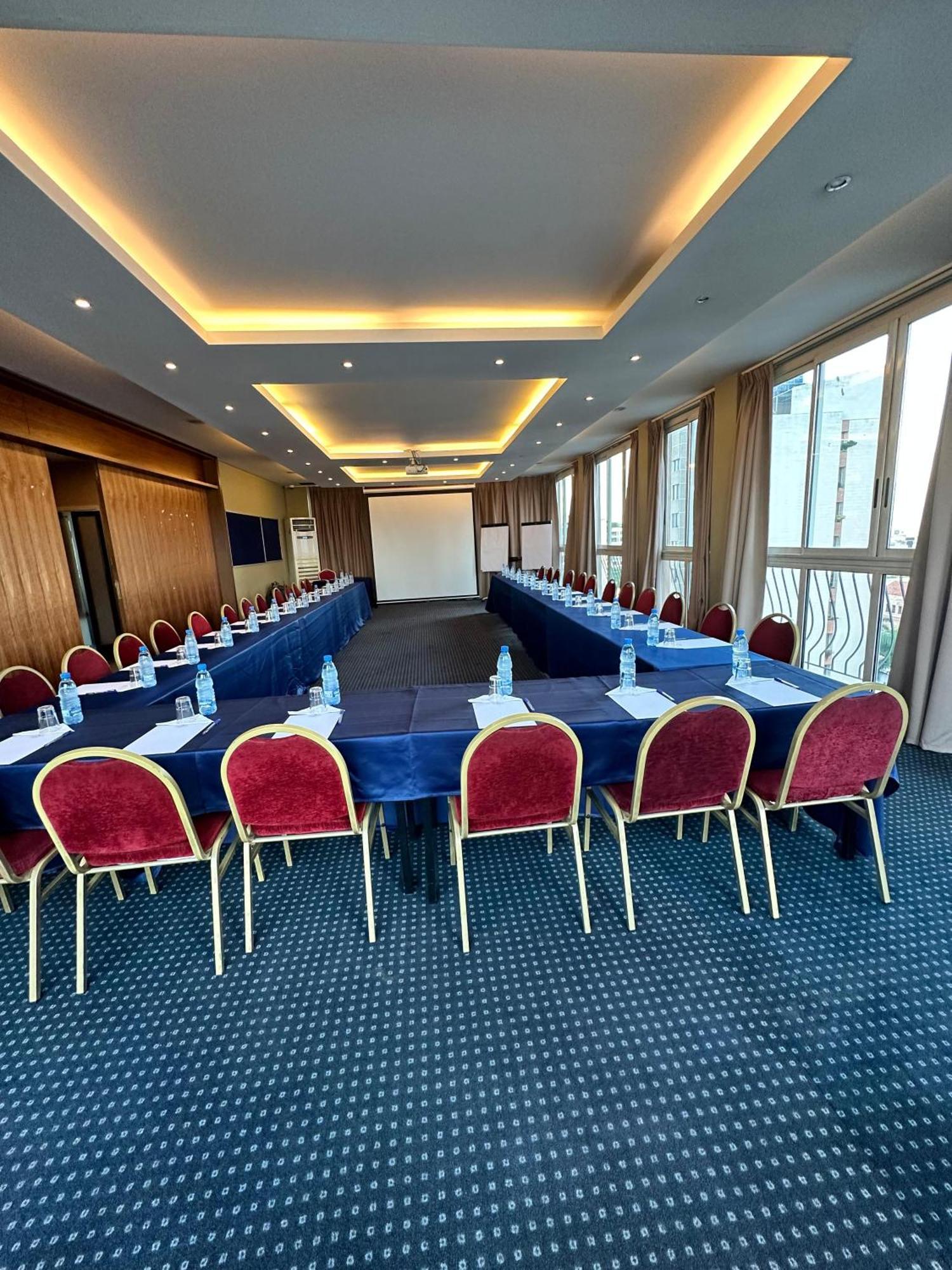 Padova Hotel Beirut Bagian luar foto