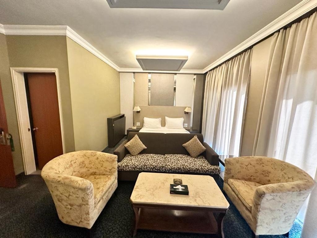 Padova Hotel Beirut Bagian luar foto