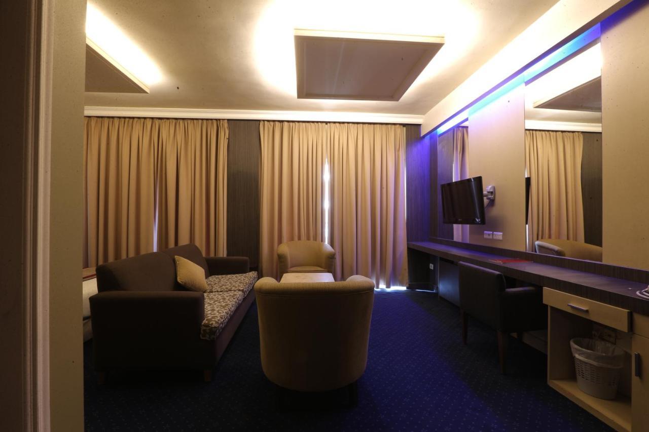 Padova Hotel Beirut Bagian luar foto